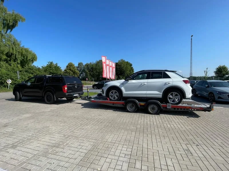 Vergangener Fahrzeugtransport